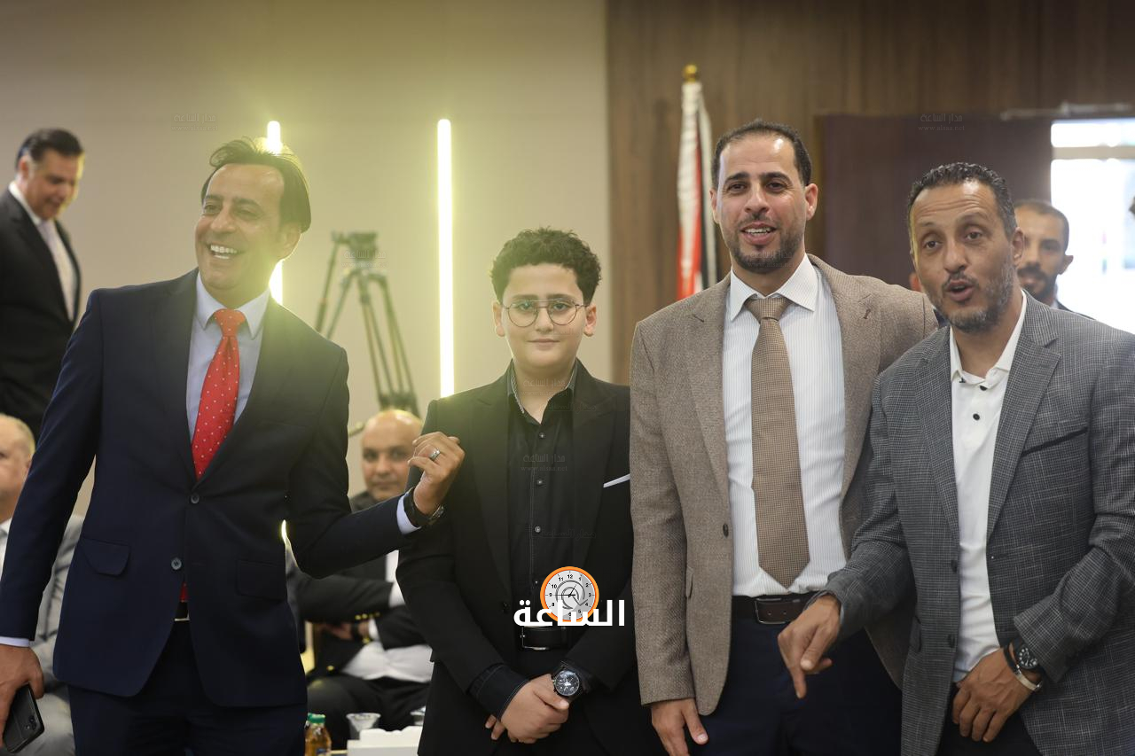 Madar Al-Saa Images 0.35516704987643366