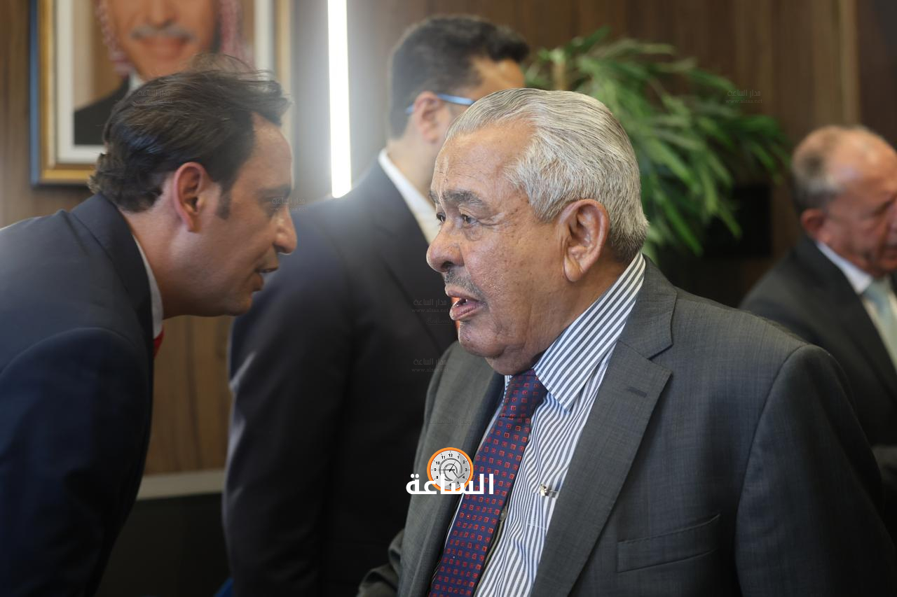 Madar Al-Saa Images 0.6174700326051994