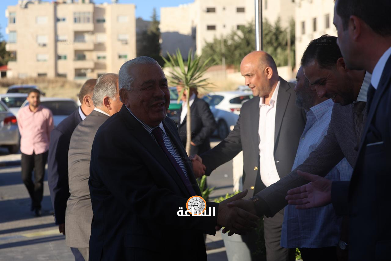 Madar Al-Saa Images 0.6150283728501919