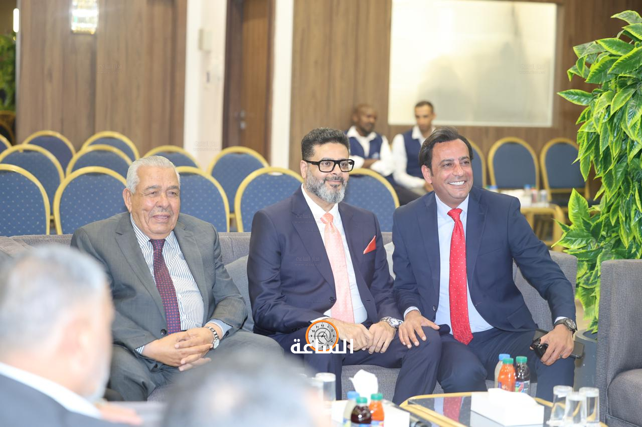 Madar Al-Saa Images 0.5325133871974618