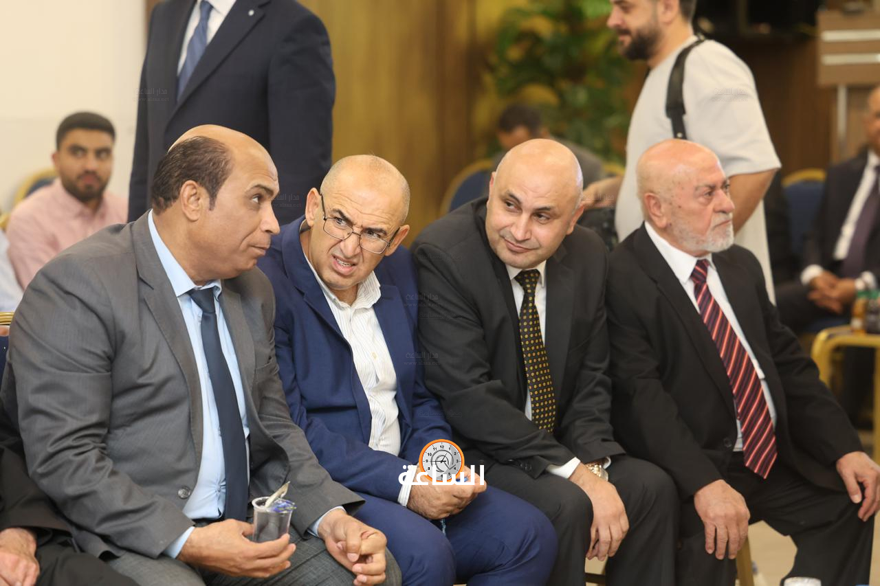 Madar Al-Saa Images 0.4852428978998229