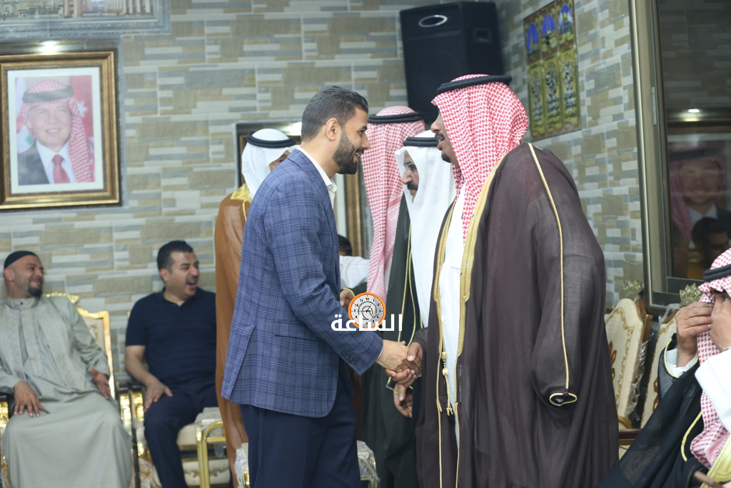 Madar Al-Saa Images 0.49093086273132613
