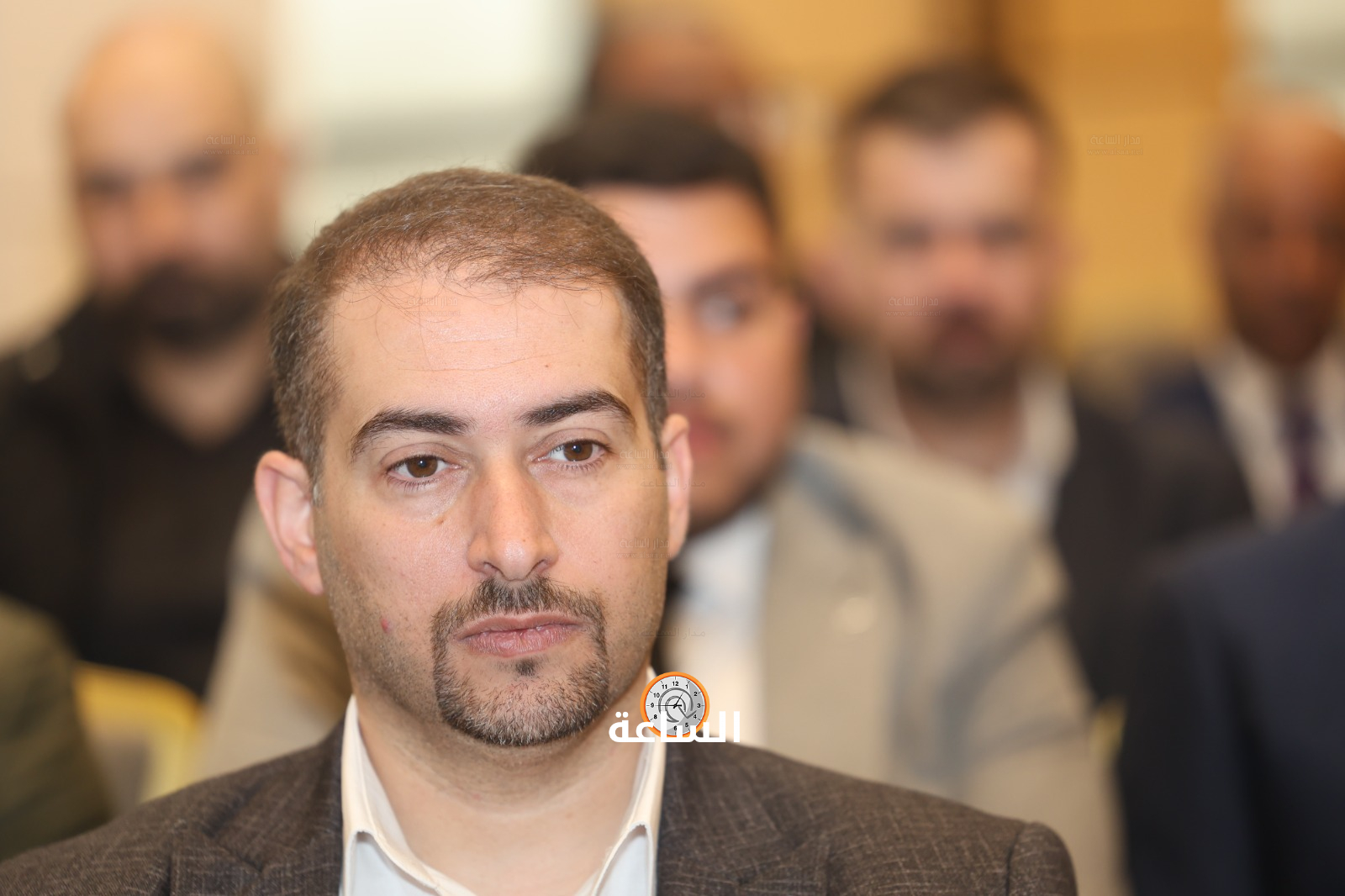 Madar Al-Saa Images 0.5251585965994163