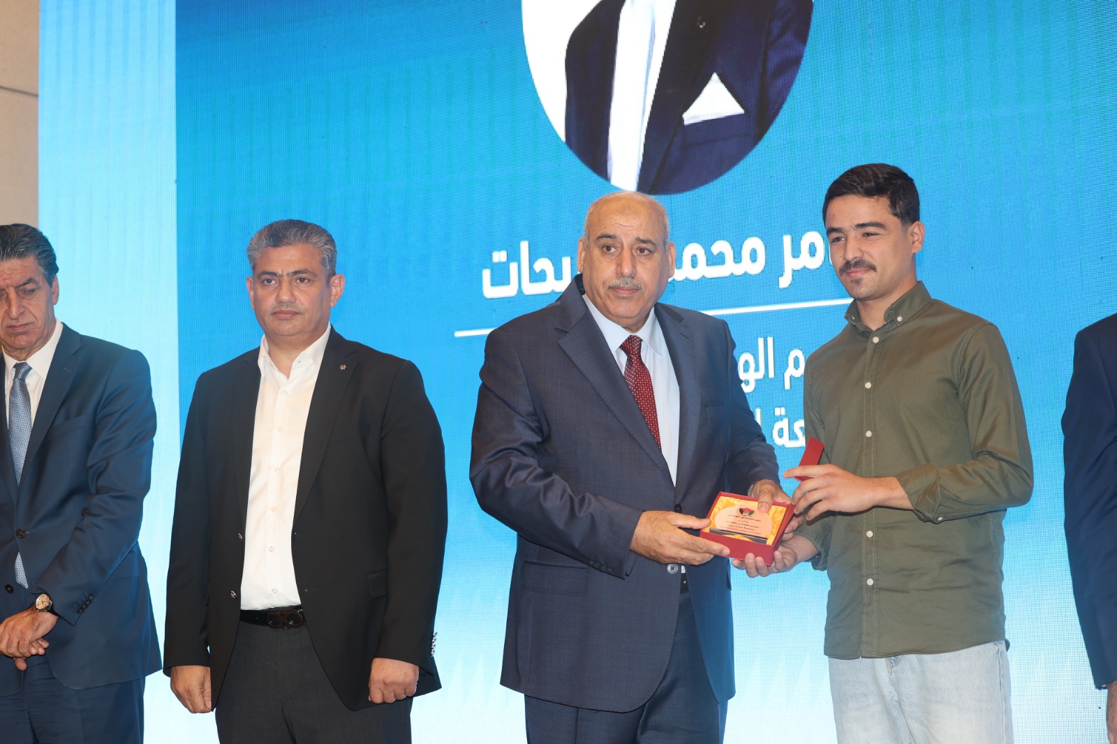Madar Al-Saa Images 0.3298282275706538