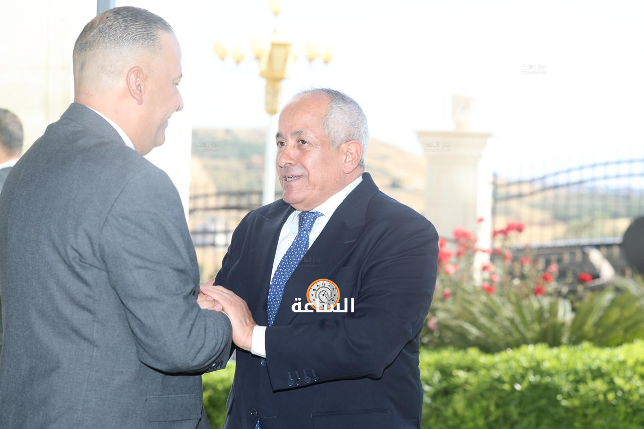 Madar Al-Saa Images 0.6268920306833526