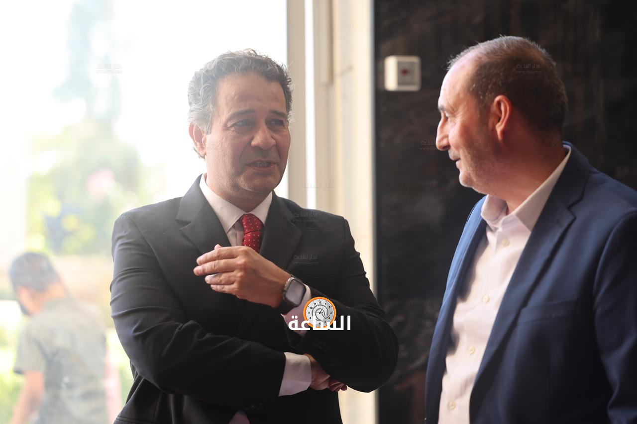 Madar Al-Saa Images 0.9564834996804766