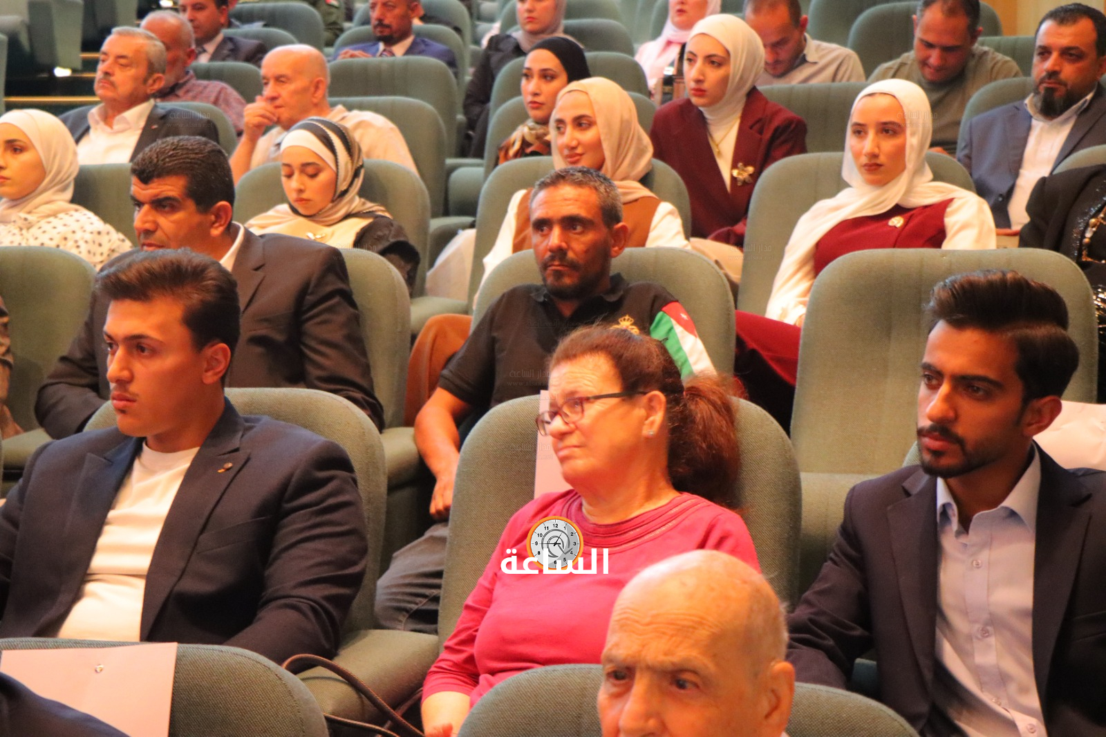 Madar Al-Saa Images 0.5674356101614362