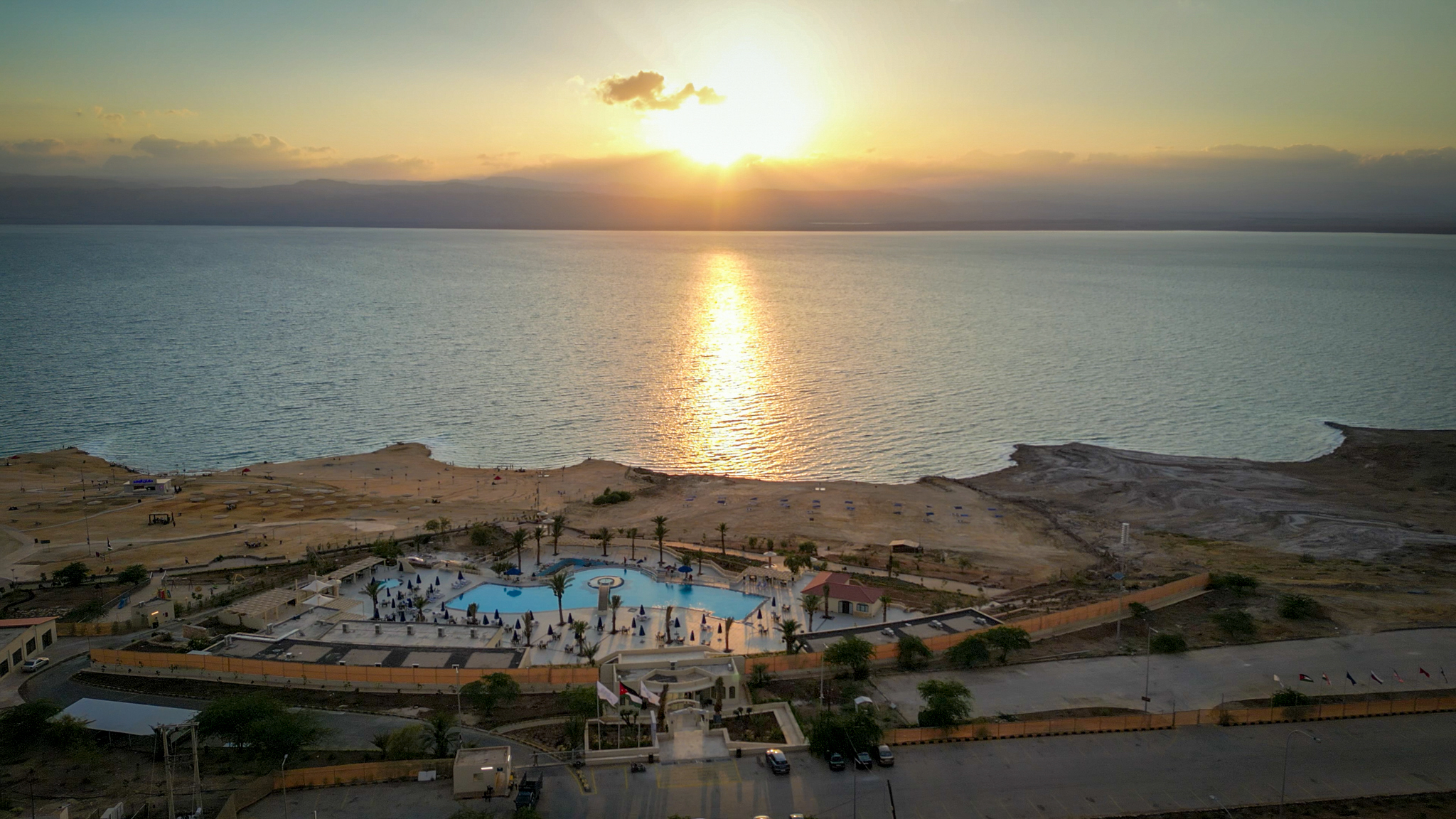Madar Al-Saa Images 0.498025526532089