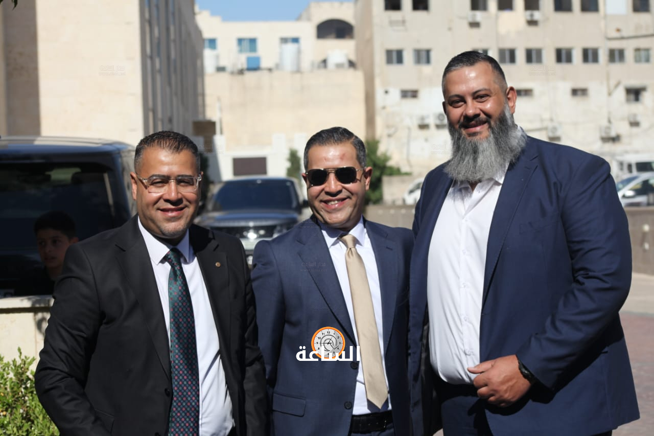 Madar Al-Saa Images 0.3775451864862478