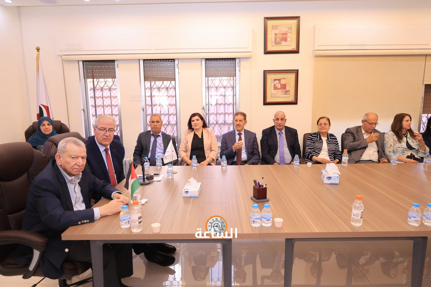 Madar Al-Saa Images 0.5376926195541097