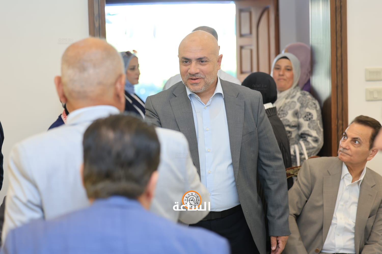 Madar Al-Saa Images 0.10701177884959212