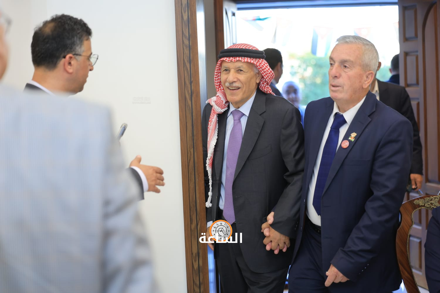 Madar Al-Saa Images 0.17411024193674818