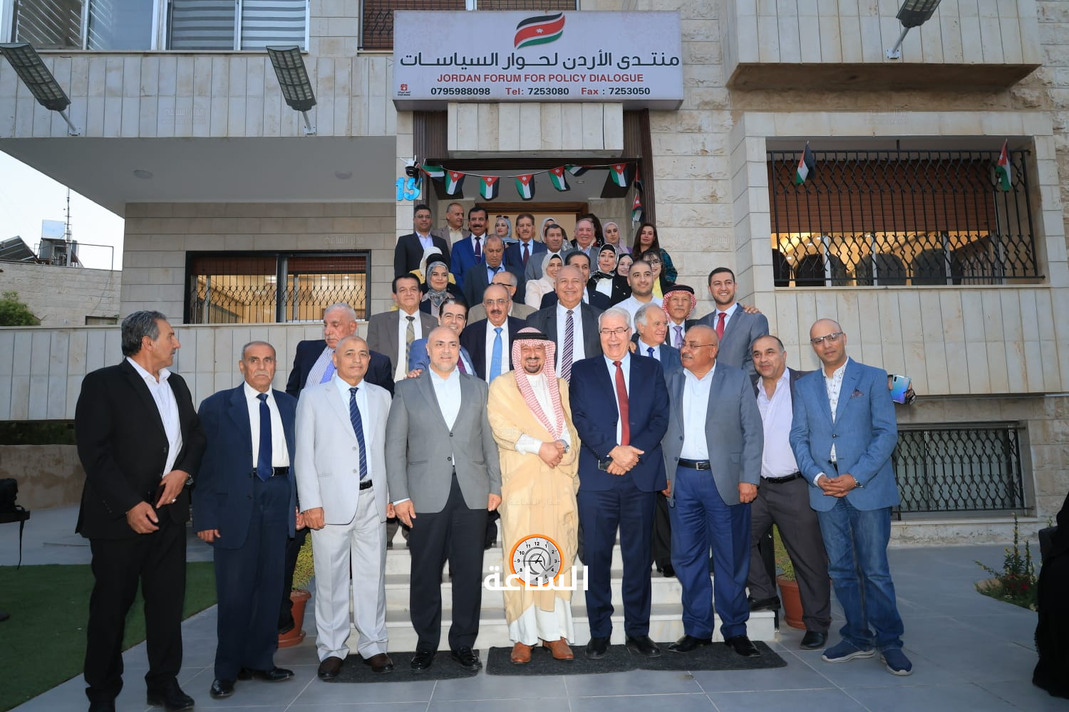 Madar Al-Saa Images 0.49637313165271846