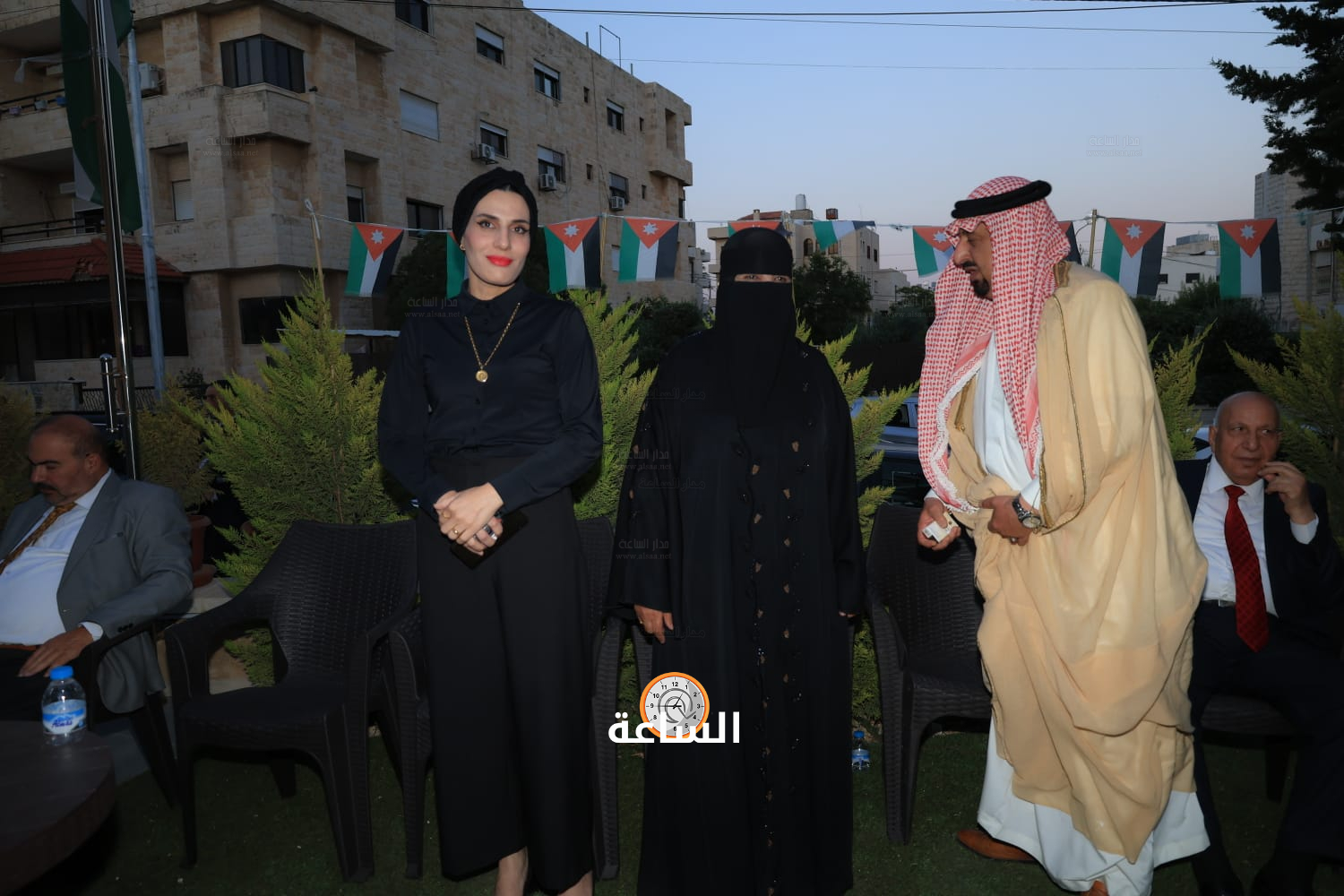 Madar Al-Saa Images 0.004441679535502674