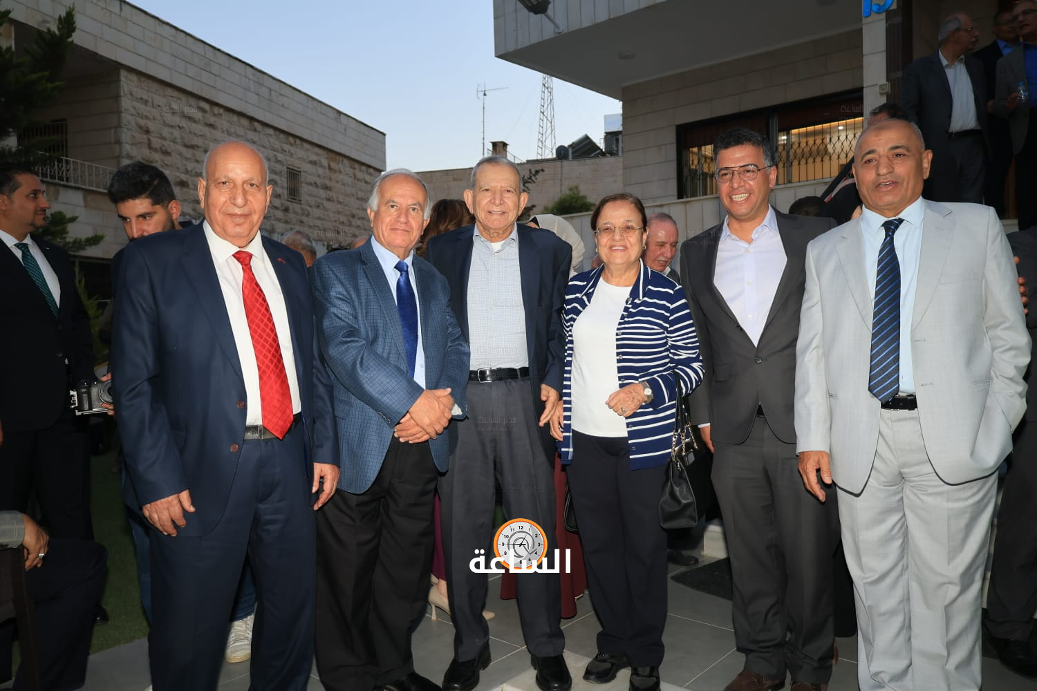 Madar Al-Saa Images 0.474610487348471