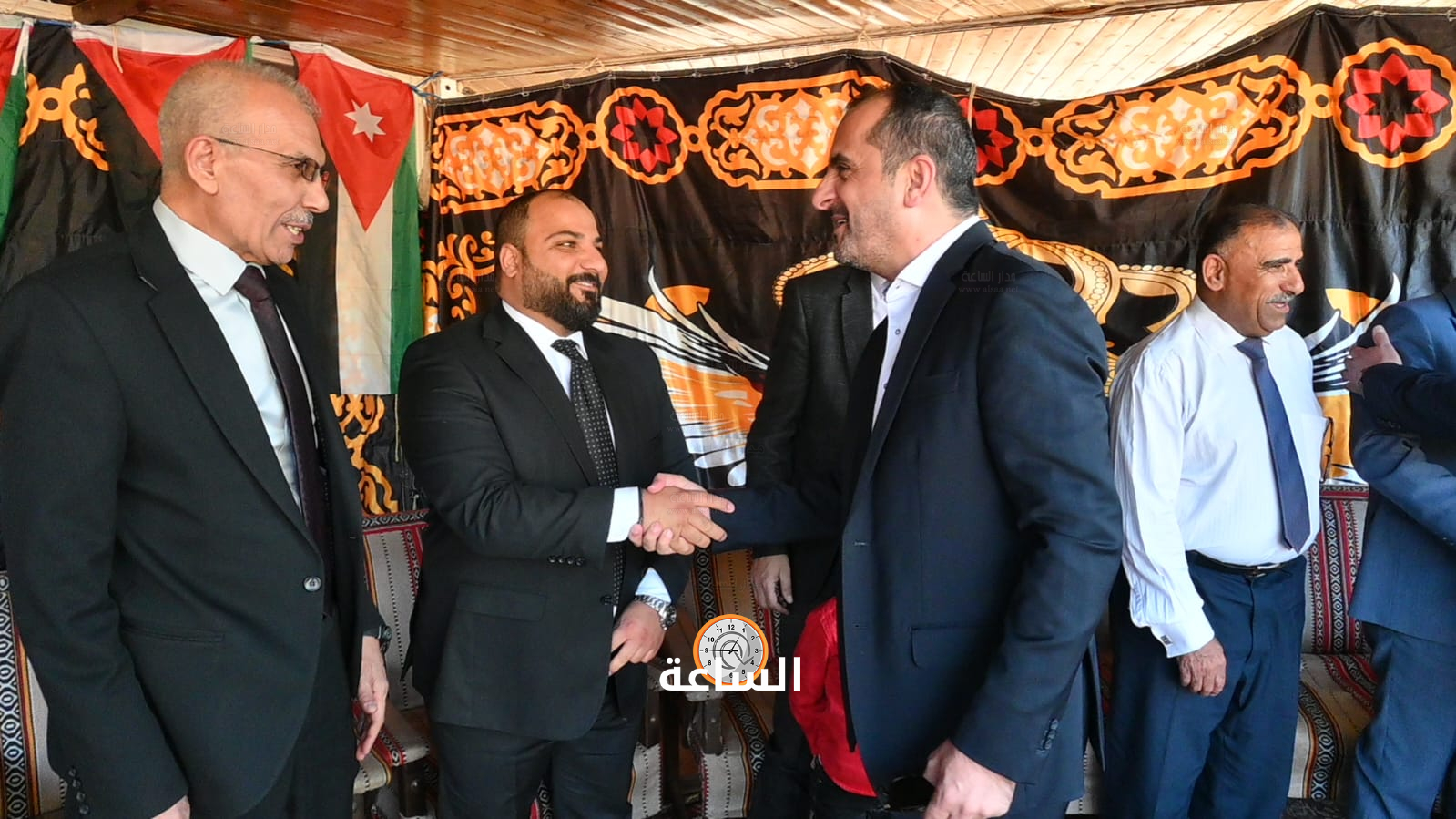Madar Al-Saa Images 0.5144197429857484