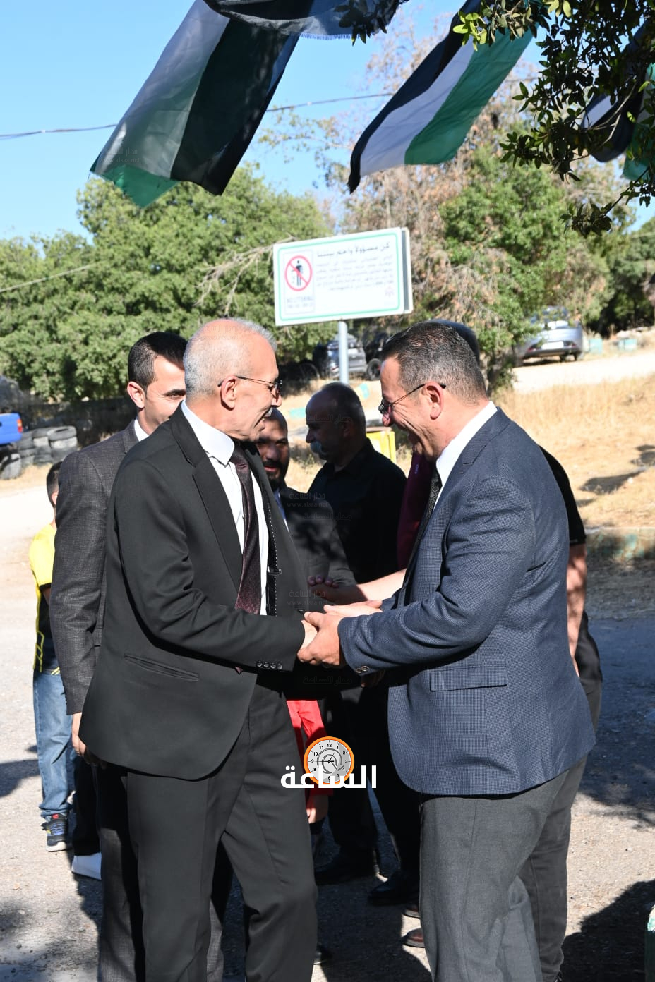 Madar Al-Saa Images 0.8153830859551046