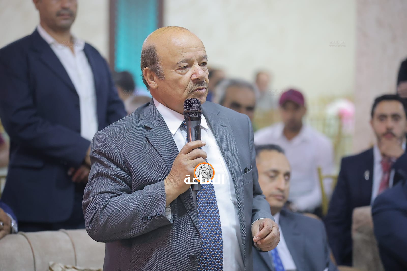 Madar Al-Saa Images 0.10882670186145627