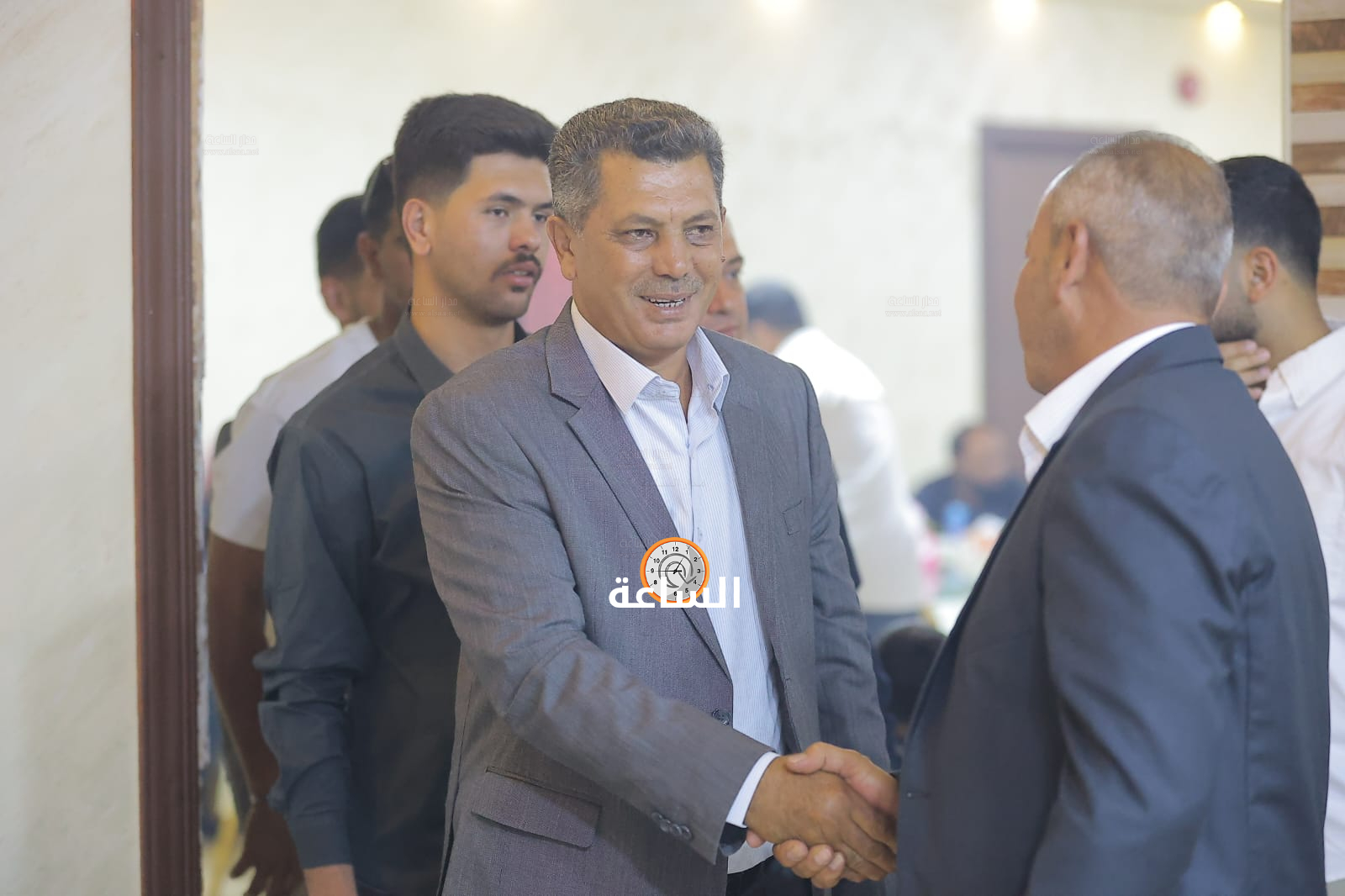 Madar Al-Saa Images 0.15918283469494499
