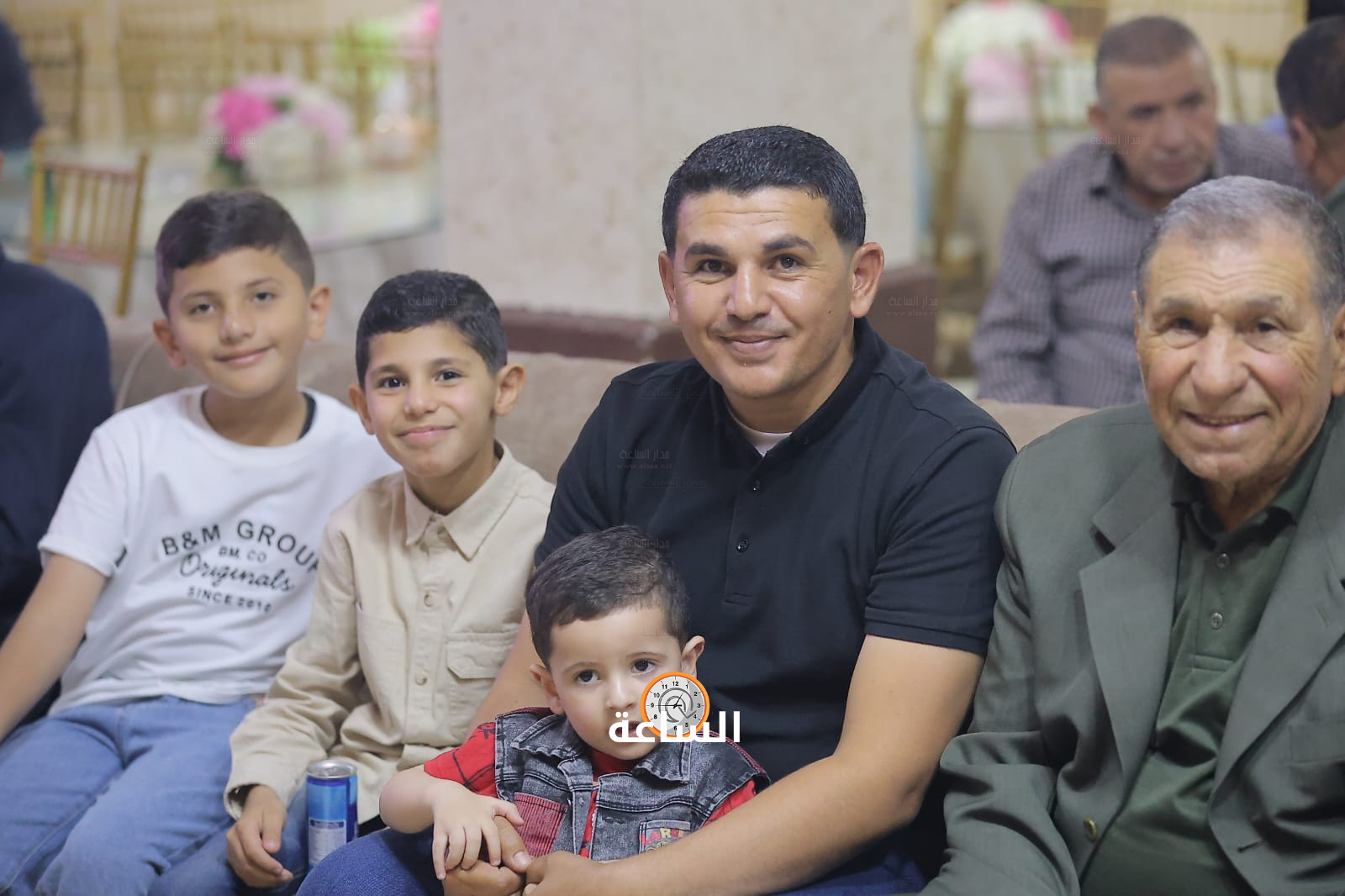 Madar Al-Saa Images 0.4847728122974455