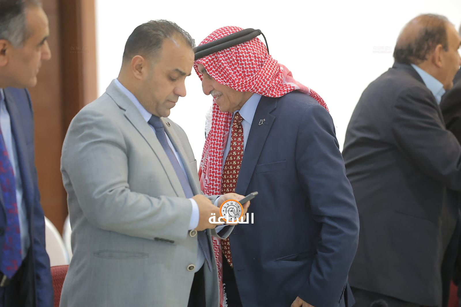 Madar Al-Saa Images 0.0542249722505993