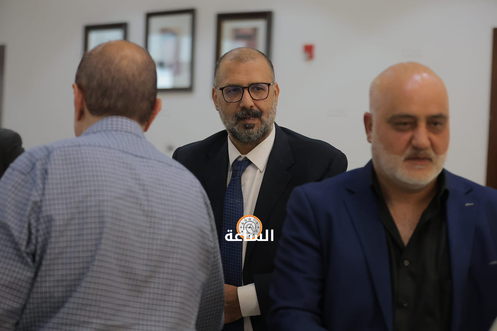 Madar Al-Saa Images 0.43396879474685135