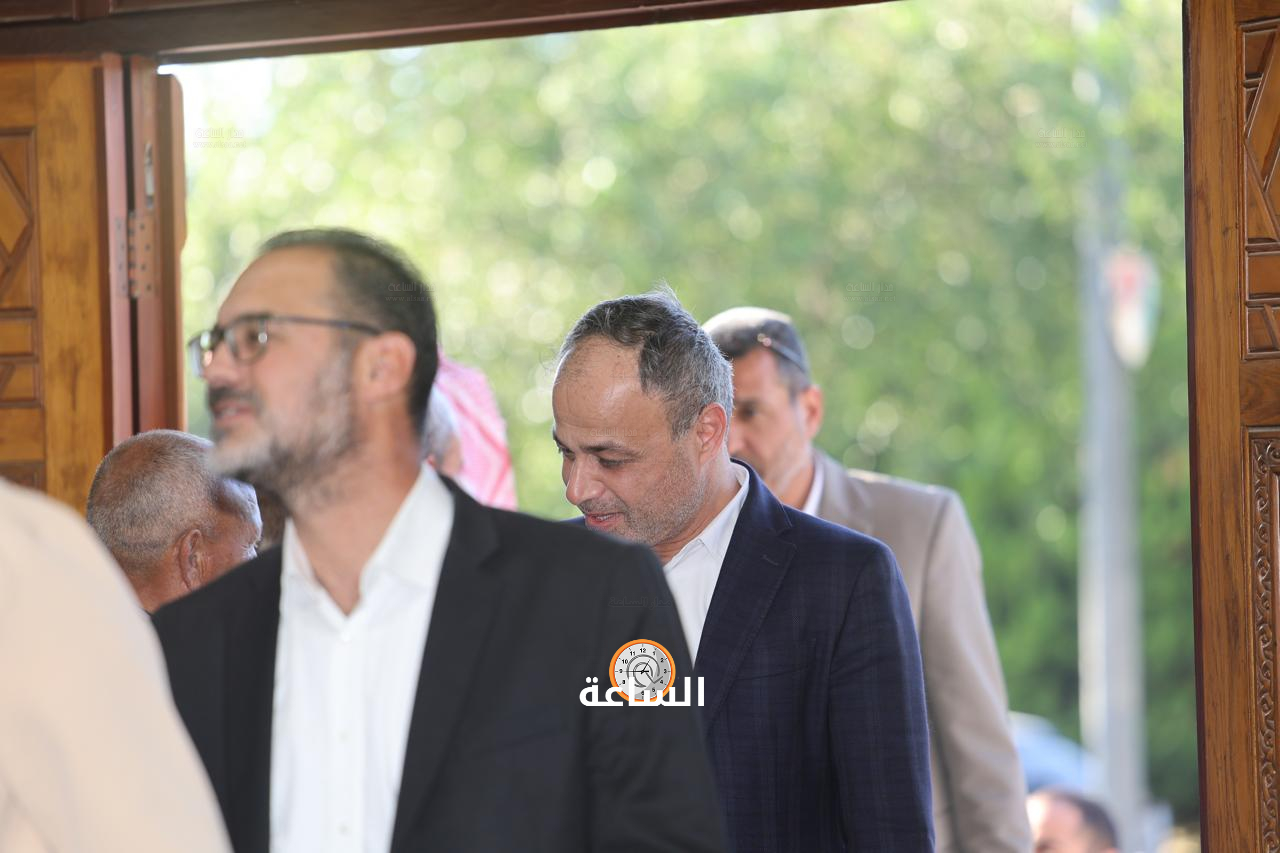 Madar Al-Saa Images 0.9159963188526752