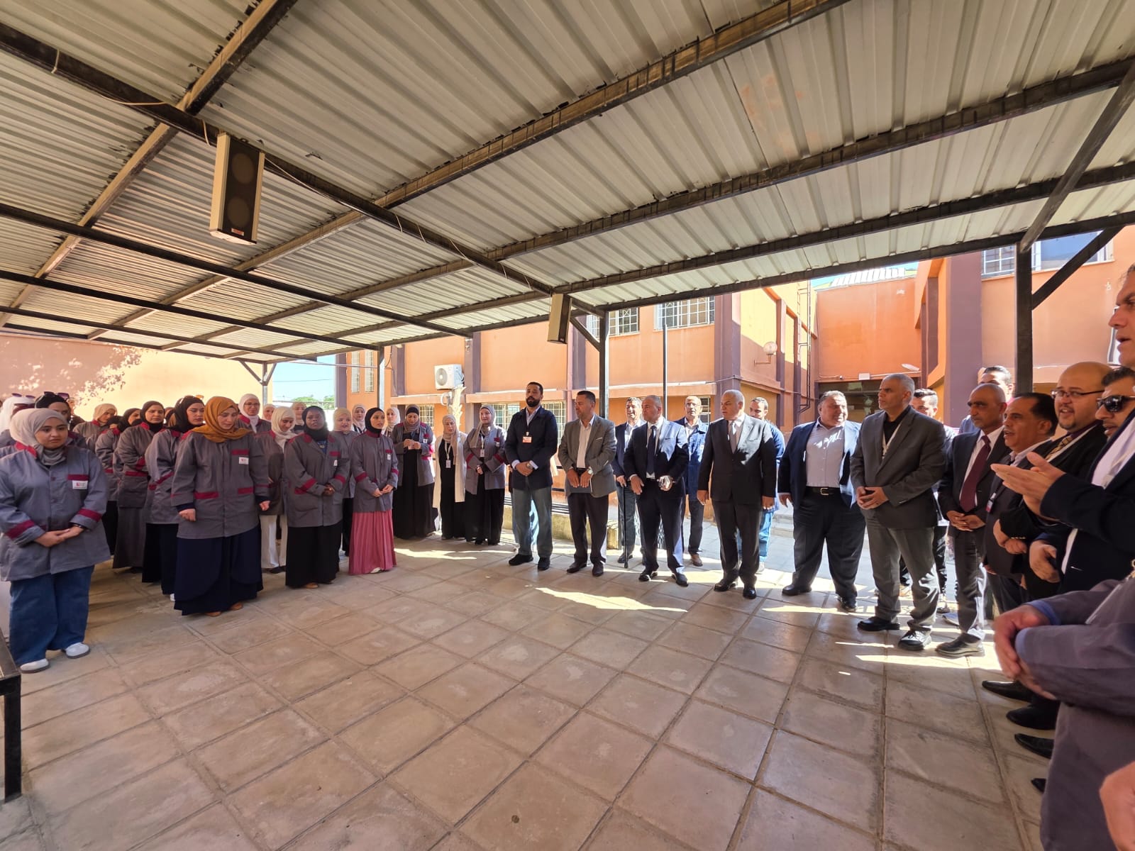Madar Al-Saa Images 0.53732074364472