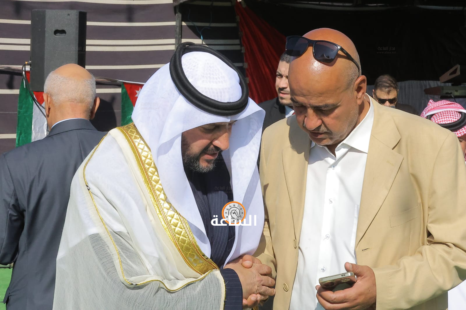 Madar Al-Saa Images 0.5086244921659167