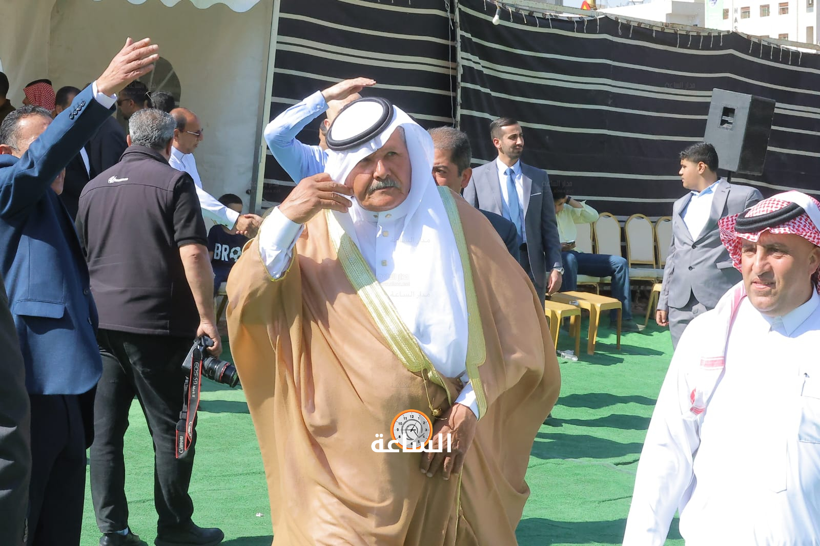 Madar Al-Saa Images 0.42053729366949244