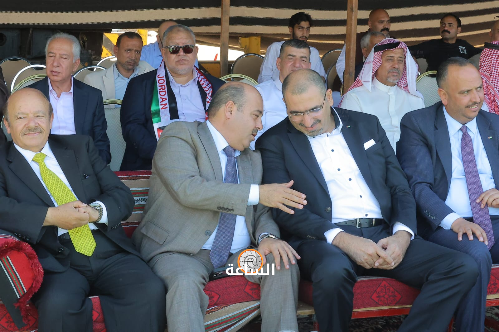 Madar Al-Saa Images 0.9878616028294535