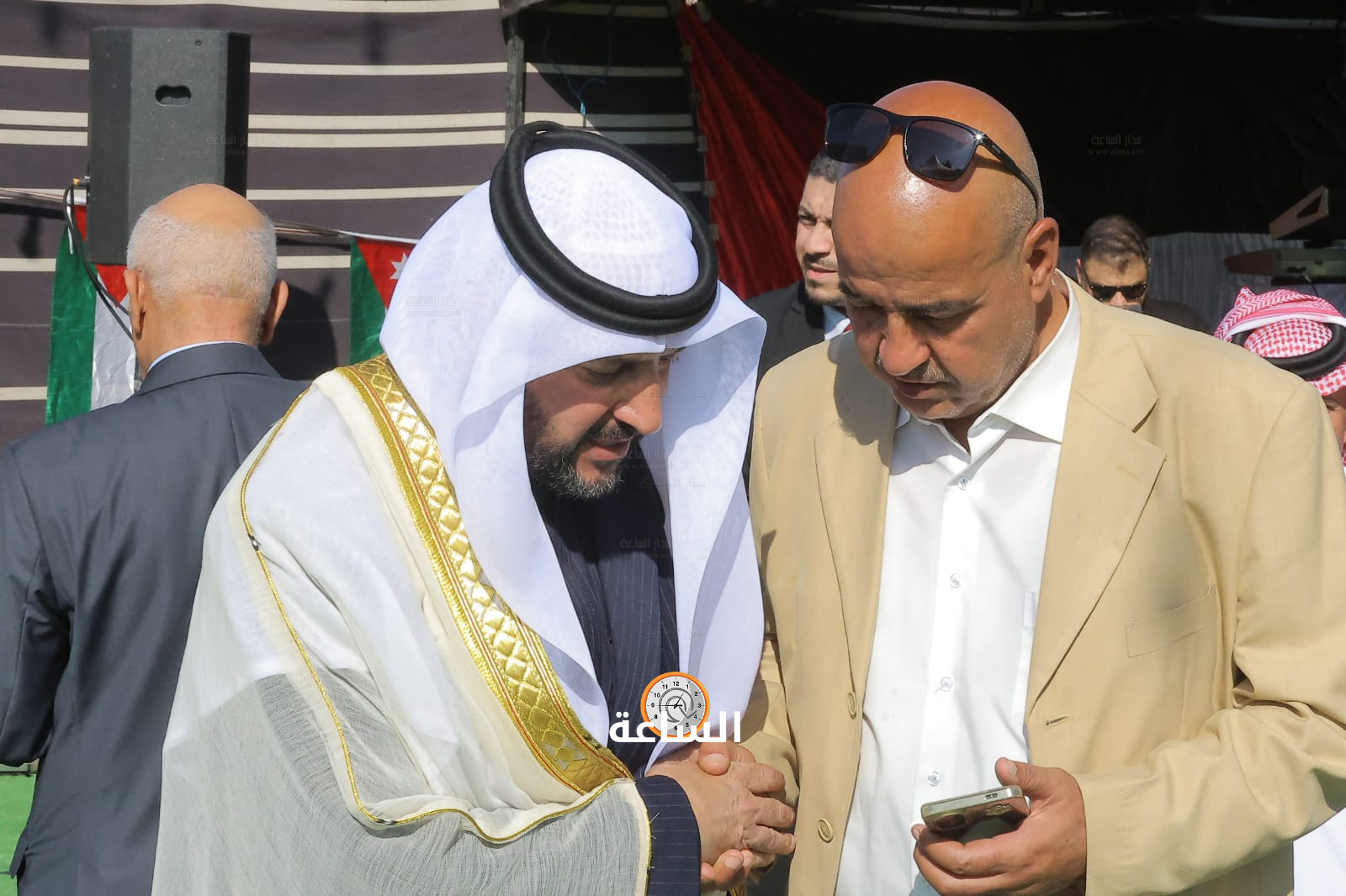 Madar Al-Saa Images 0.09871556859135044