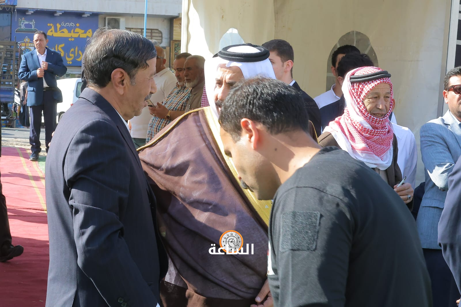 Madar Al-Saa Images 0.9745130806390019