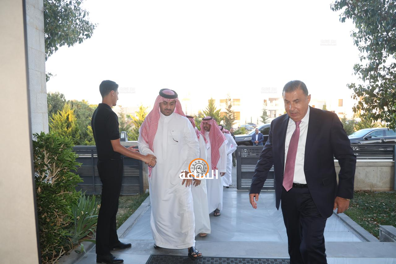 Madar Al-Saa Images 0.7988716706959504