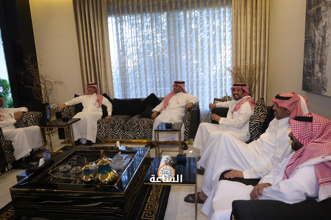 Madar Al-Saa Images 0.3880559515253088
