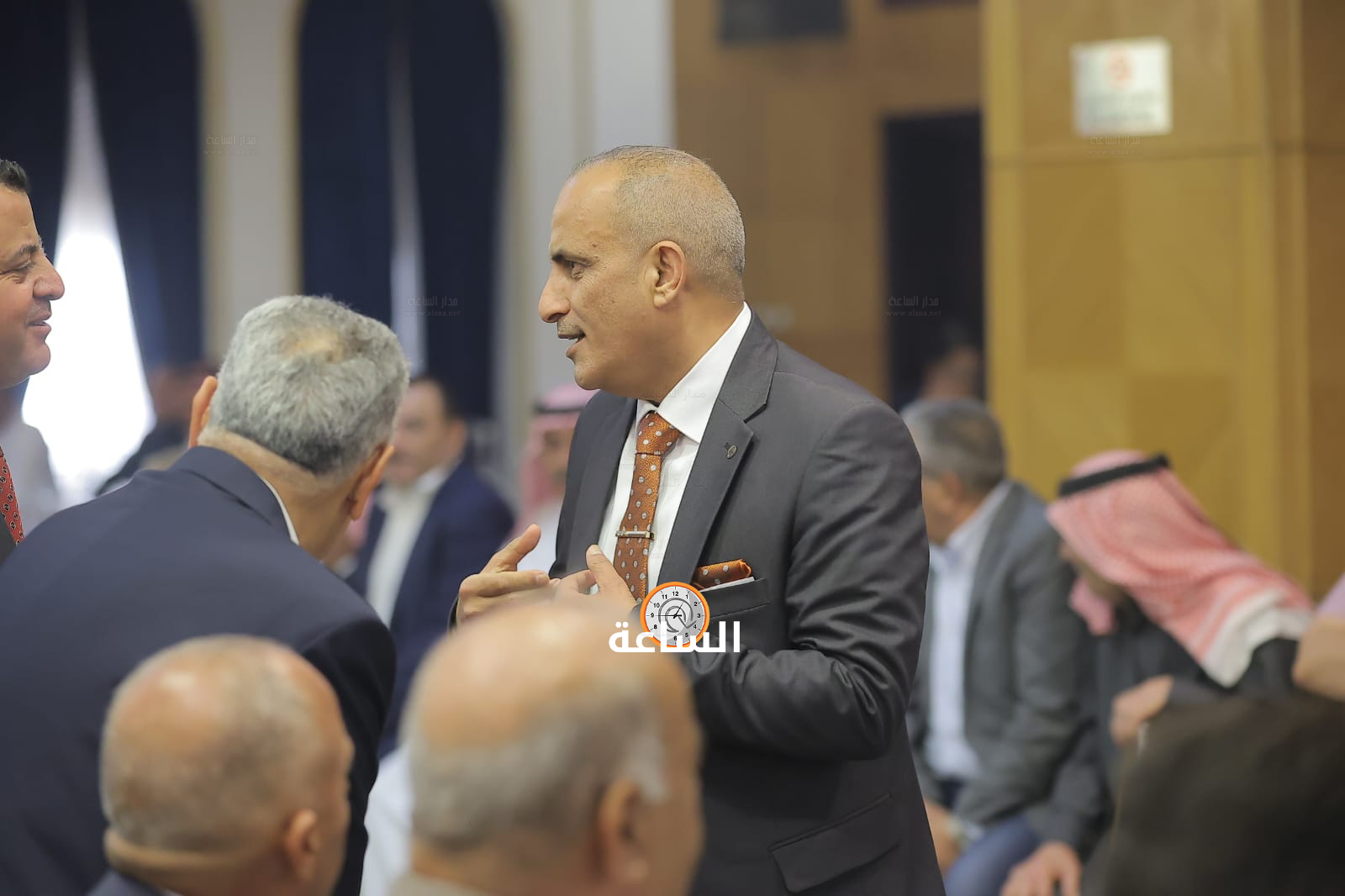 Madar Al-Saa Images 0.7108174434242611
