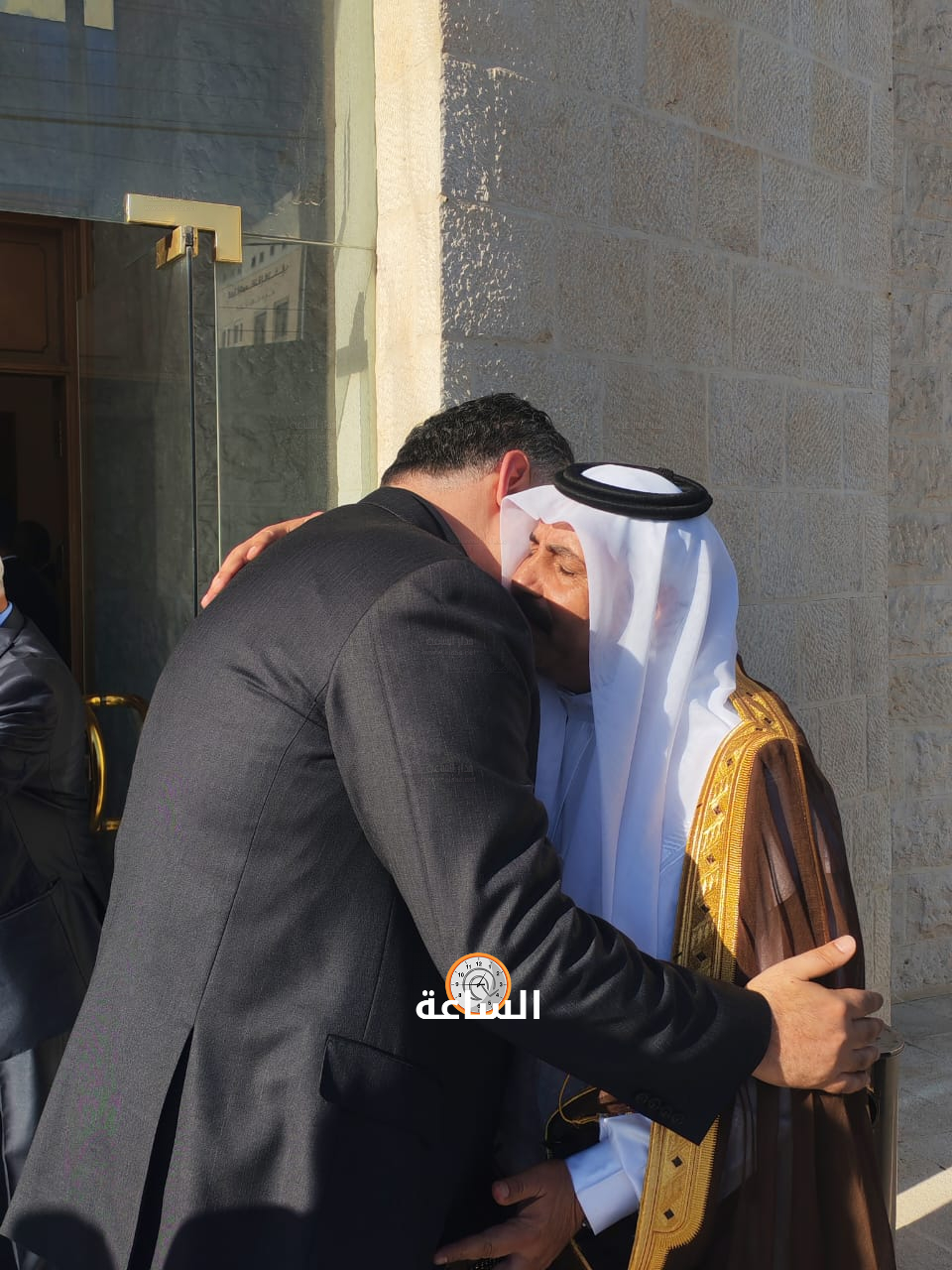 Madar Al-Saa Images 0.37322022946308975