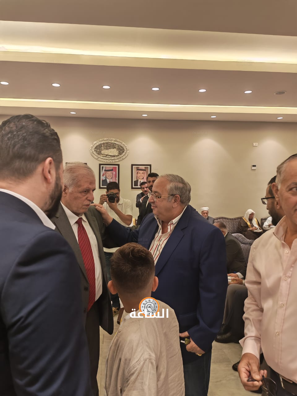 Madar Al-Saa Images 0.5225376416327047