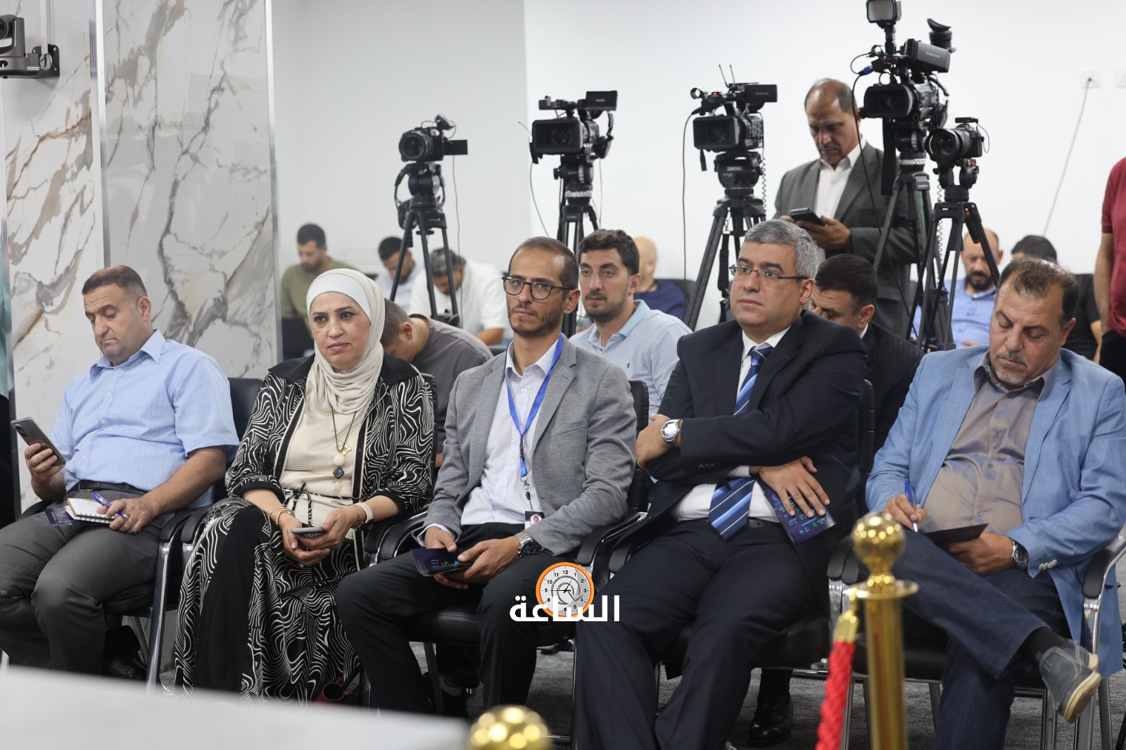 Madar Al-Saa Images 0.3059918748877375
