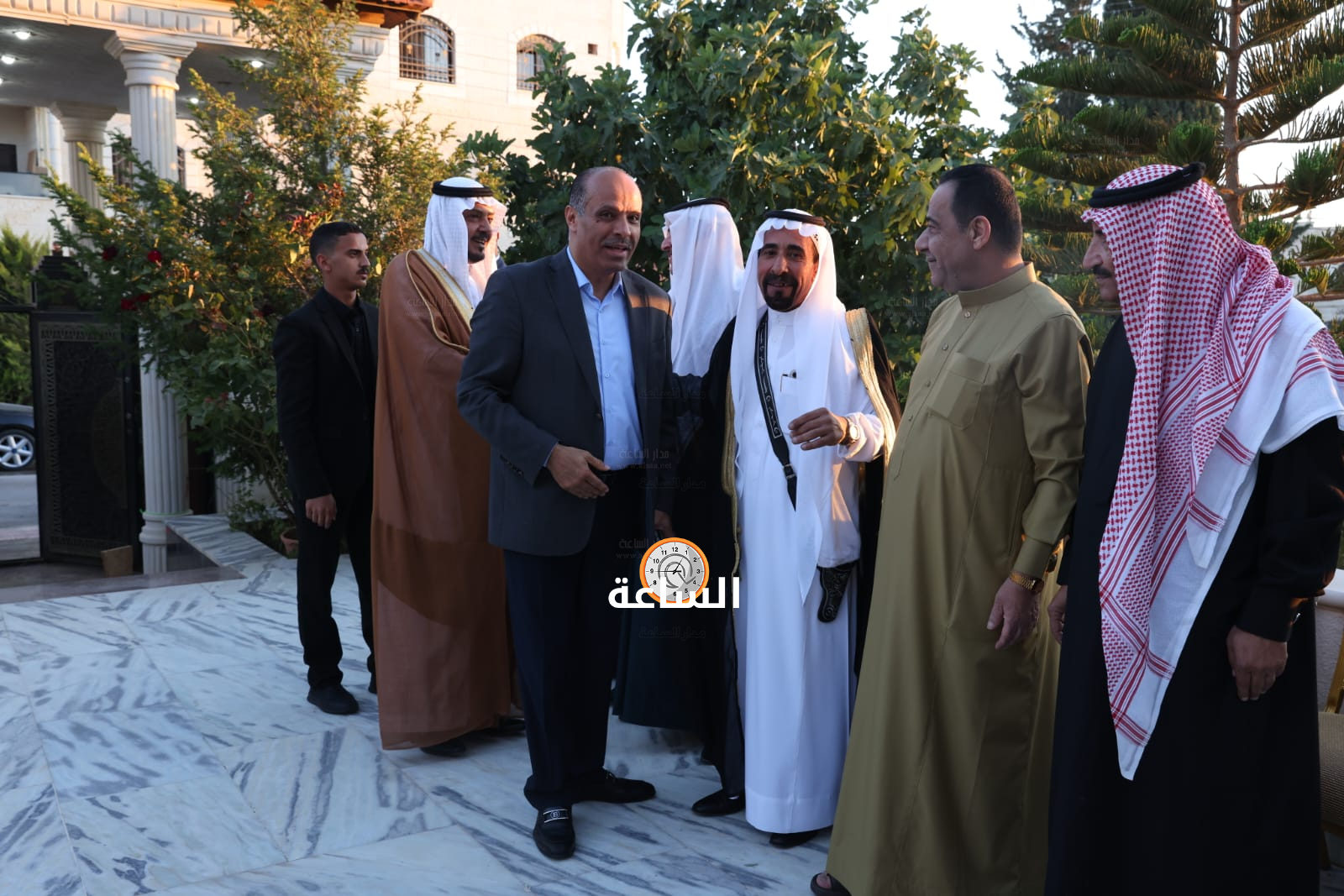 Madar Al-Saa Images 0.9727104058199234