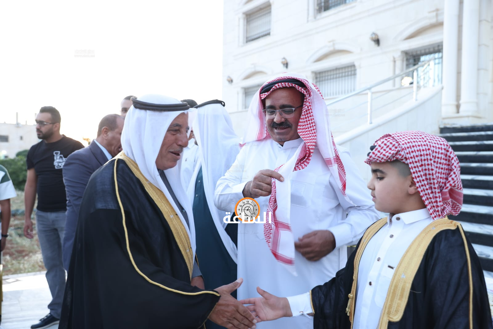 Madar Al-Saa Images 0.4290381881289945
