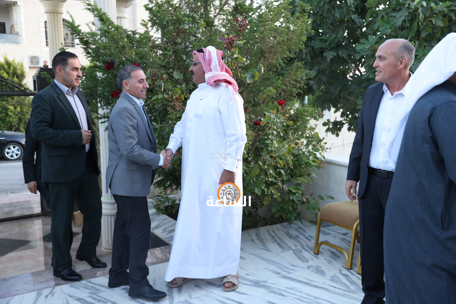Madar Al-Saa Images 0.7328299692673478