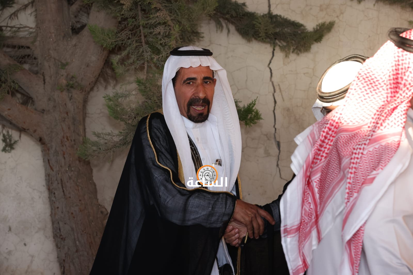 Madar Al-Saa Images 0.9908075557902053