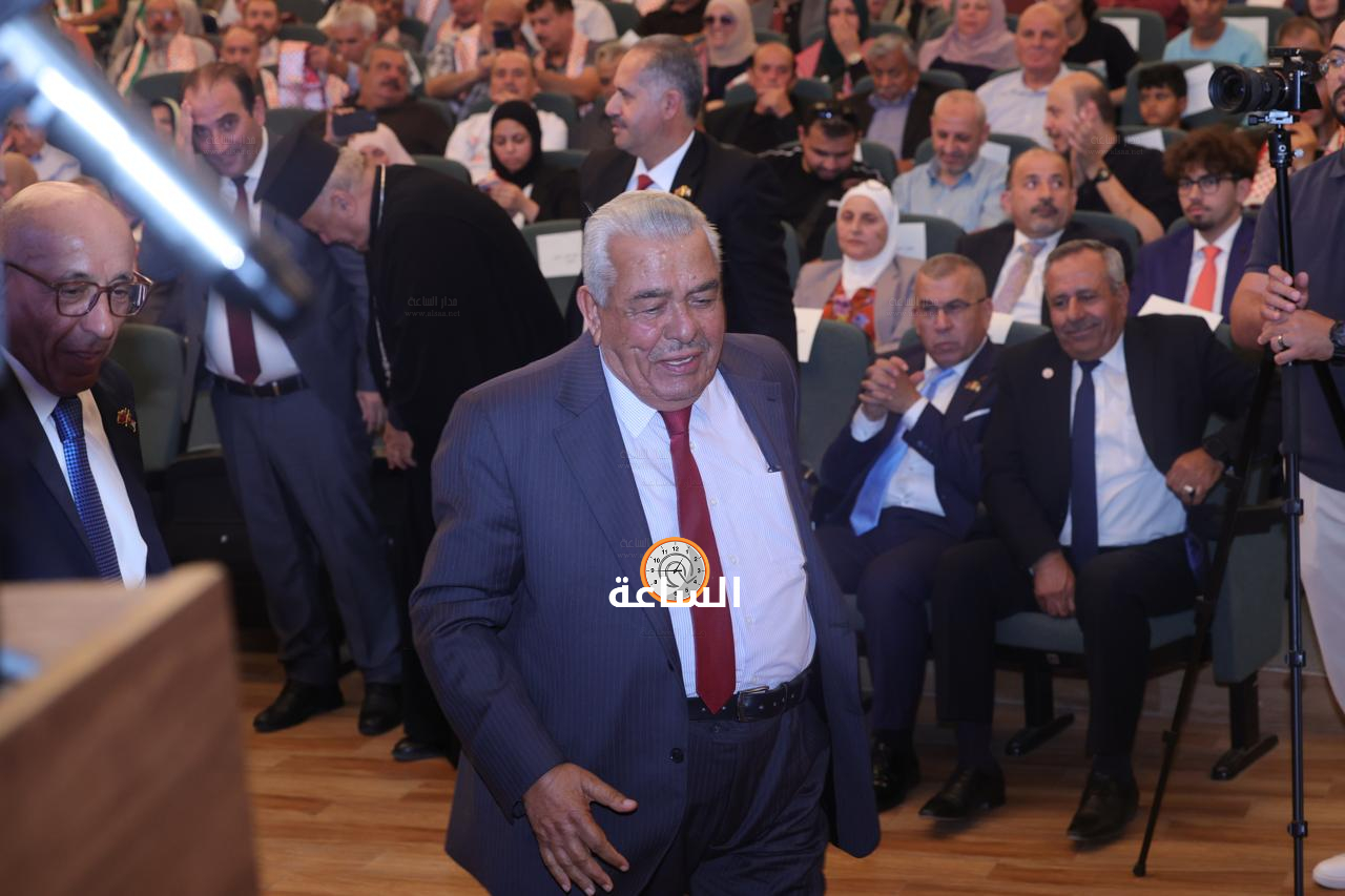 Madar Al-Saa Images 0.041363121588588125