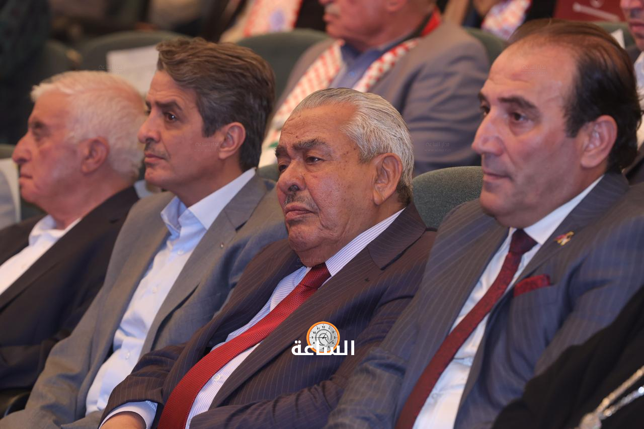Madar Al-Saa Images 0.4886343596189322