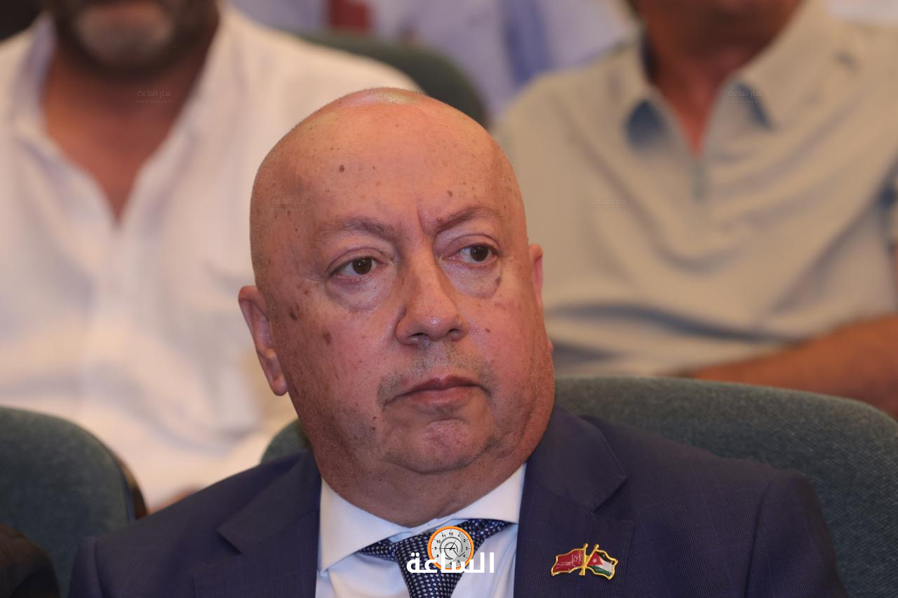 Madar Al-Saa Images 0.024121945172769443