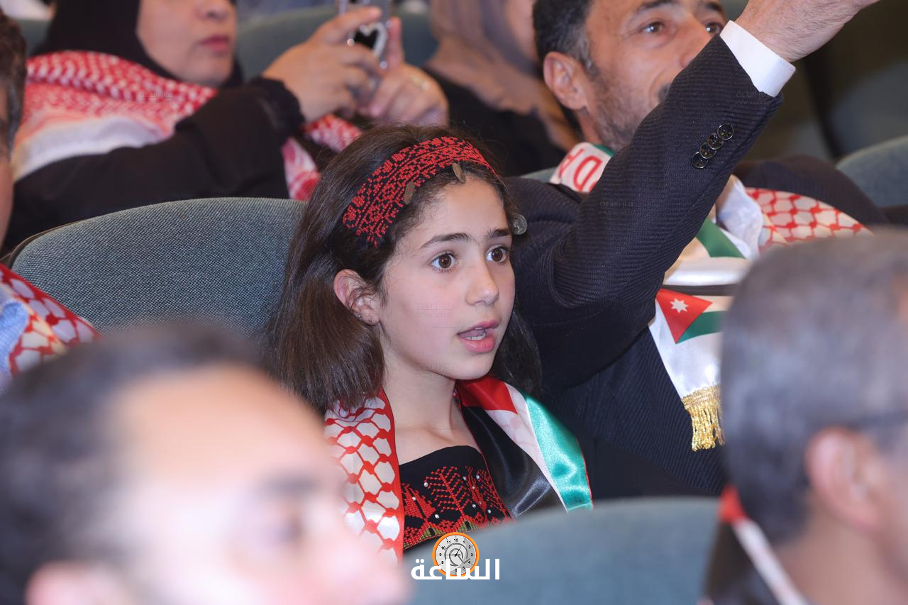 Madar Al-Saa Images 0.6789989524631768