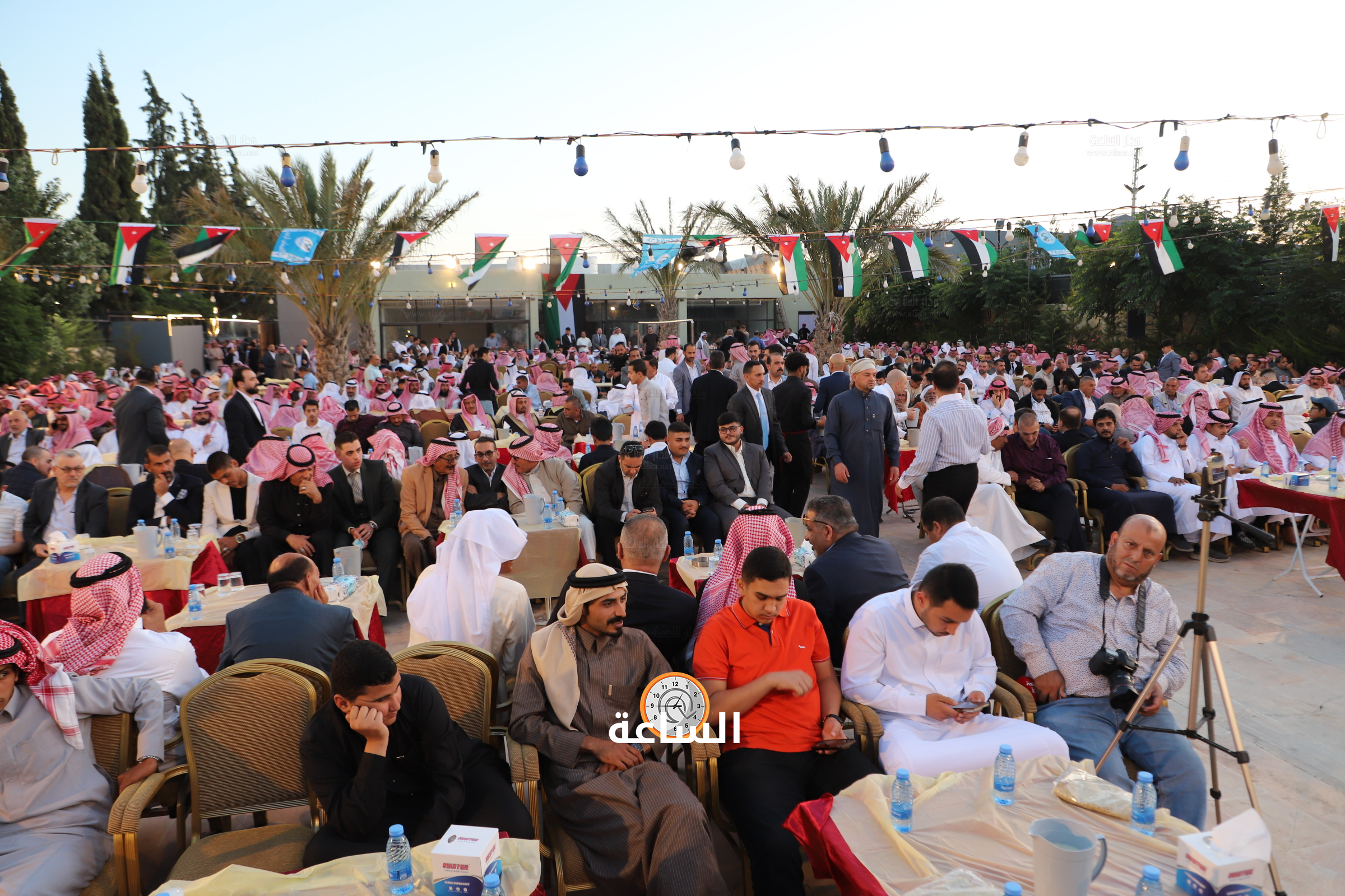 Madar Al-Saa Images 0.7608448733294629