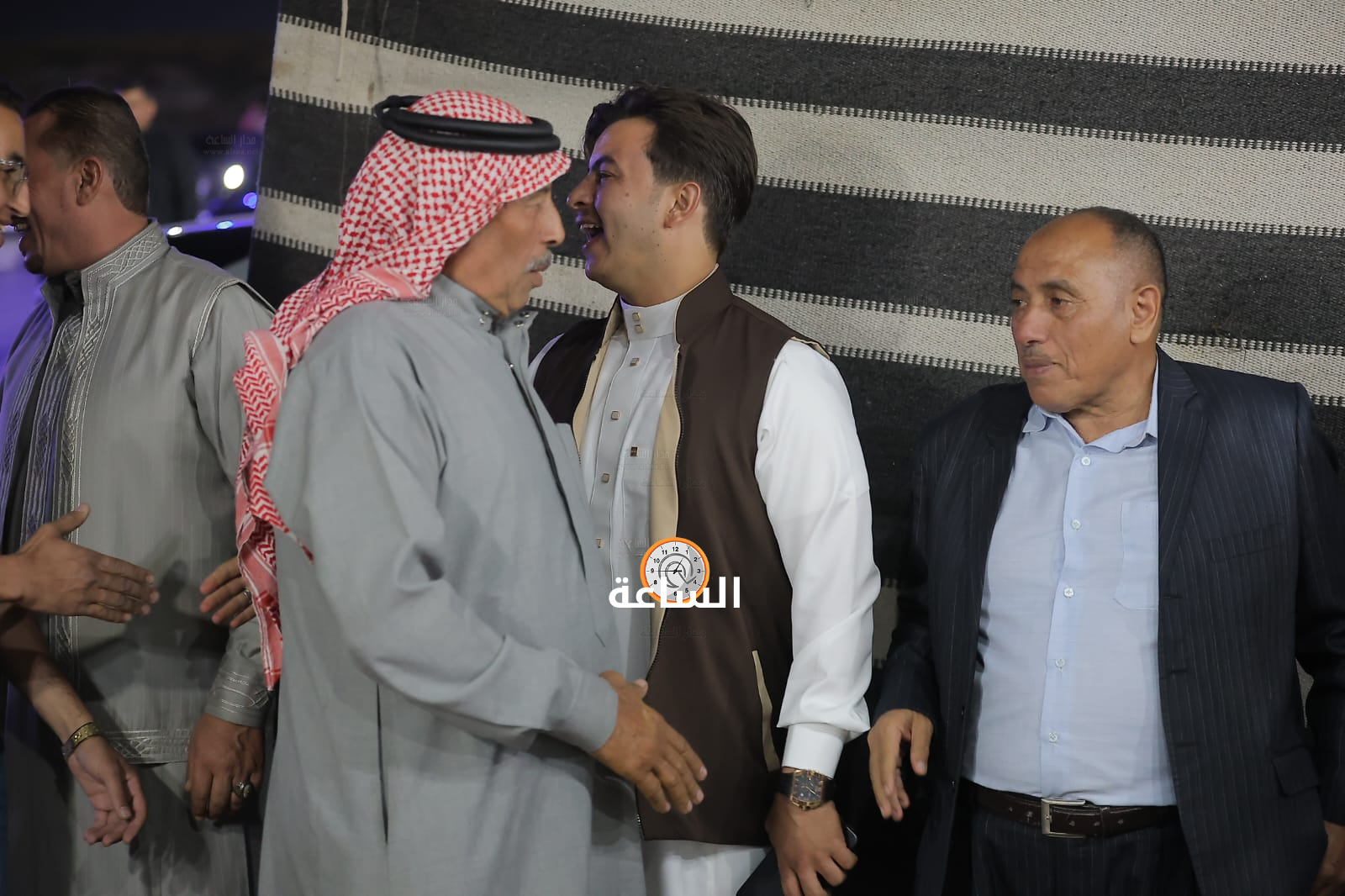 Madar Al-Saa Images 0.4018435894050034