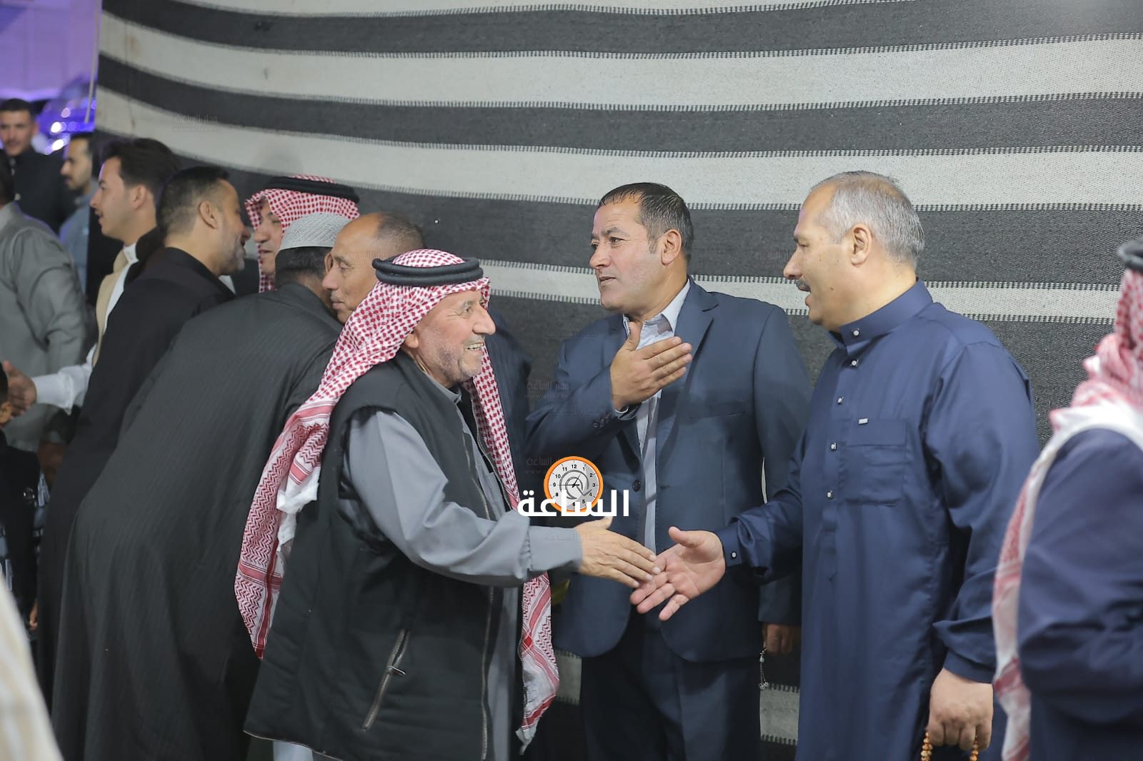 Madar Al-Saa Images 0.3762940444376174